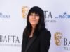 Claudia Winkleman, de 53 años, “jura por” la crema hidratante de Amazon de £ 6 para una piel radiante