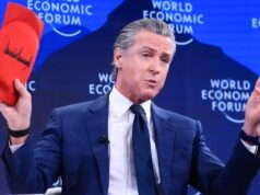 Newsom muestra rodilleras para los directores ejecutivos que se ‘venden’ a la administración Trump