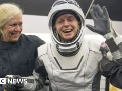 Ver: Los astronautas regresan a la Tierra después de la evacuación médica