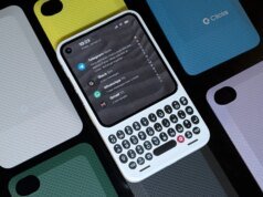 Sostuve el Clicks Communicator y combina el pasado QWERTY con la tecnología moderna como ningún otro teléfono