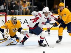 Sourdif de Capitals sale contra Predators por lesión en la parte superior del cuerpo