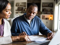 Las tasas hipotecarias caen a su nivel más bajo en tres años, lo que ofrece alivio a los compradores de viviendas