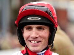 McManus nombra a Cobden como nuevo piloto retenido