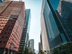 Las acciones japonesas amplían su repunte postelectoral: el Nikkei 225 supera los 58.000 puntos por primera vez