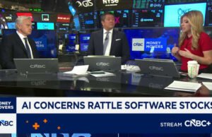 El gasto en tecnología de IA puede acercarse a los 700 mil millones de dólares este año, pero el golpe al efectivo genera señales de alerta