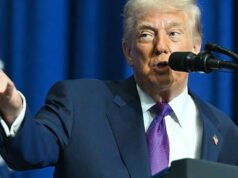 Trump decidirá si ataca a Irán en los próximos 10 días: los precios del petróleo suben