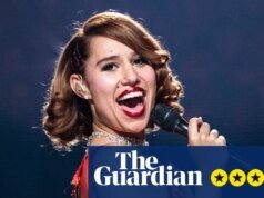 Reseña de Raye: deslumbrante exhibición de una variedad que va desde Las Vegas de la vieja escuela hasta el Euro-dance