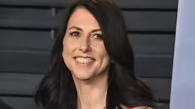 MacKenzie Scott dona 26.000 millones de dólares en siete años, superando a Elon Musk y Jeff Bezos en donaciones de por vida