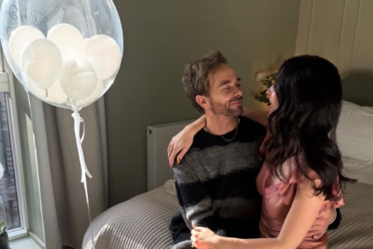 Jack P Shepherd de Coronation Avenue envía un mensaje efusivo a su esposa después de la noticia del bebé