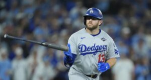 Max Muncy de los Dodgers acepta negociar, Enrique Hernández regresa