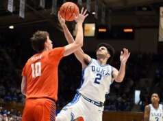 El No. 3 Duke derrota a Syracuse antes del enfrentamiento de Michigan