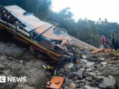 Un británico entre los 19 muertos en un accidente de autobús en Nepal