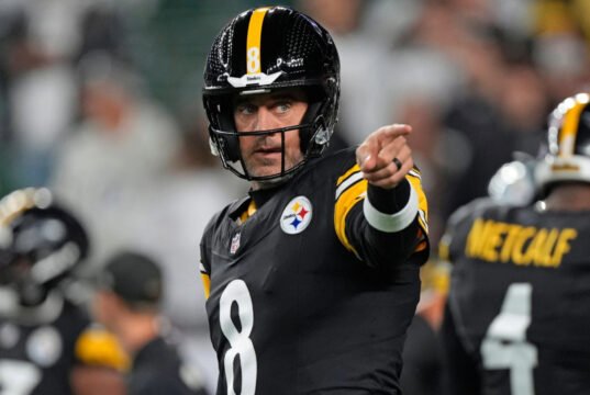 El gerente common de los Steelers cube que espera una resolución más rápida de Aaron Rodgers