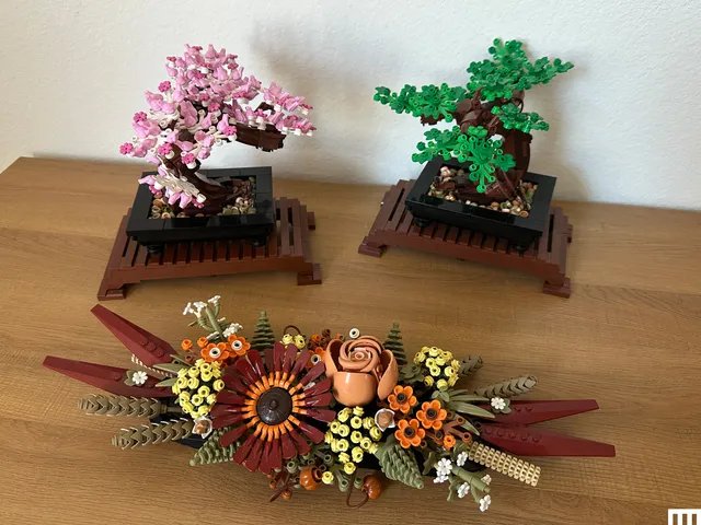 Lego-Sets-flower-bouquet-Reviewer-Photo-SOURCE-Nena-Farrell.jpg