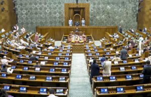 Actualizaciones EN VIVO del día 4 de la sesión de presupuesto del Parlamento: Alboroto en Lok Sabha cuando Rahul Gandhi cita las memorias del ex jefe del ejército; Los parlamentarios del TMC abandonan Rajya Sabha