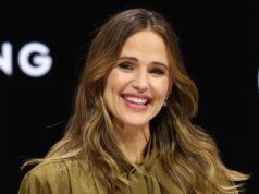 Jennifer Garner revela que ‘mordió un trozo’ de la oreja de su coprotagonista mientras filmaba