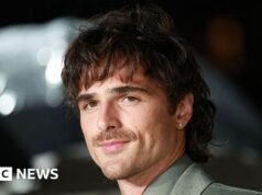 La estrella de Cumbres Borrascosas, Jacob Elordi, ‘practicó el acento norteño en el baño’