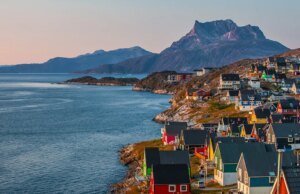 Groenlandia ofrece a los turistas fiordos helados y aguas termales, además de vuelos desde aeropuertos de EE. UU.