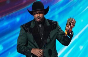 Myles Garrett de los Browns y Jaxon Smith-Njigba de los Seahawks se llevan a casa los máximos honores