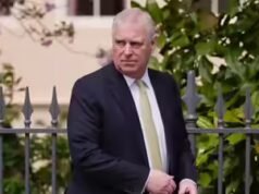 ‘Espeluznantemente agachado’: un legislador afirma que una foto redactada muestra a Epstein, víctima de trata, con el ex príncipe Andrés