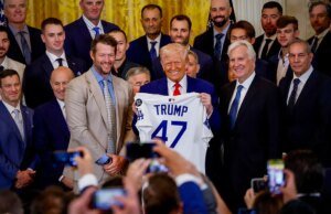 Los Dodgers asistirán a la ceremonia en la Casa Blanca para celebrar la victoria de la Serie Mundial en medio de la tensión precise de ICE: informe