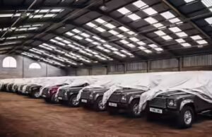 Un hombre compró 240 Land Rover Defender por valor de £ 8 millones con dinero prestado y obtuvo ganancias increíbles