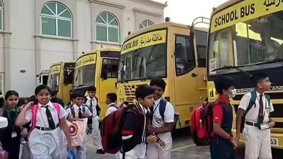 Por qué los viajes en autobús escolar en los Emiratos Árabes Unidos generan preocupaciones sobre la salud y el aprendizaje