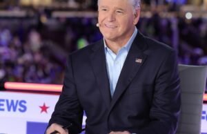 La estrella de Fox Information, Sean Hannity, se une al desfile de podcasts