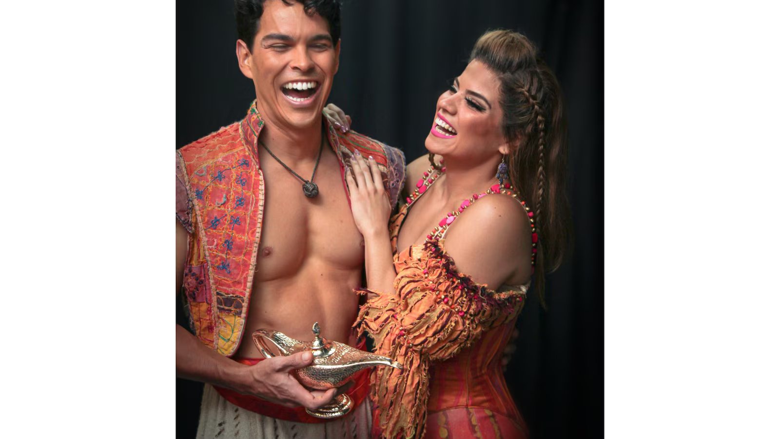 El amor en los grandes escenarios: Las parejas protagonizan ‘Aladdin’ y ‘El Rey León’ de Broadway